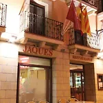 Jaqués