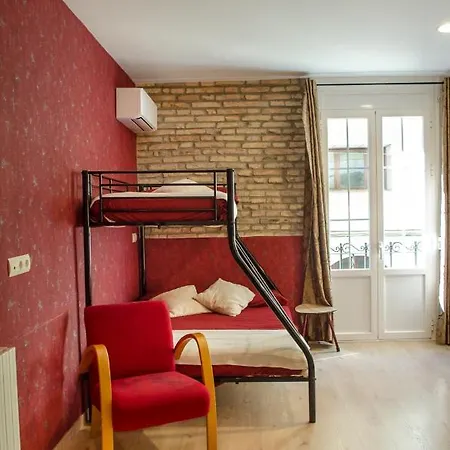 Jaques Hotel 2*