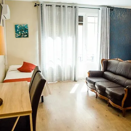 Jaqués Hotel 2*